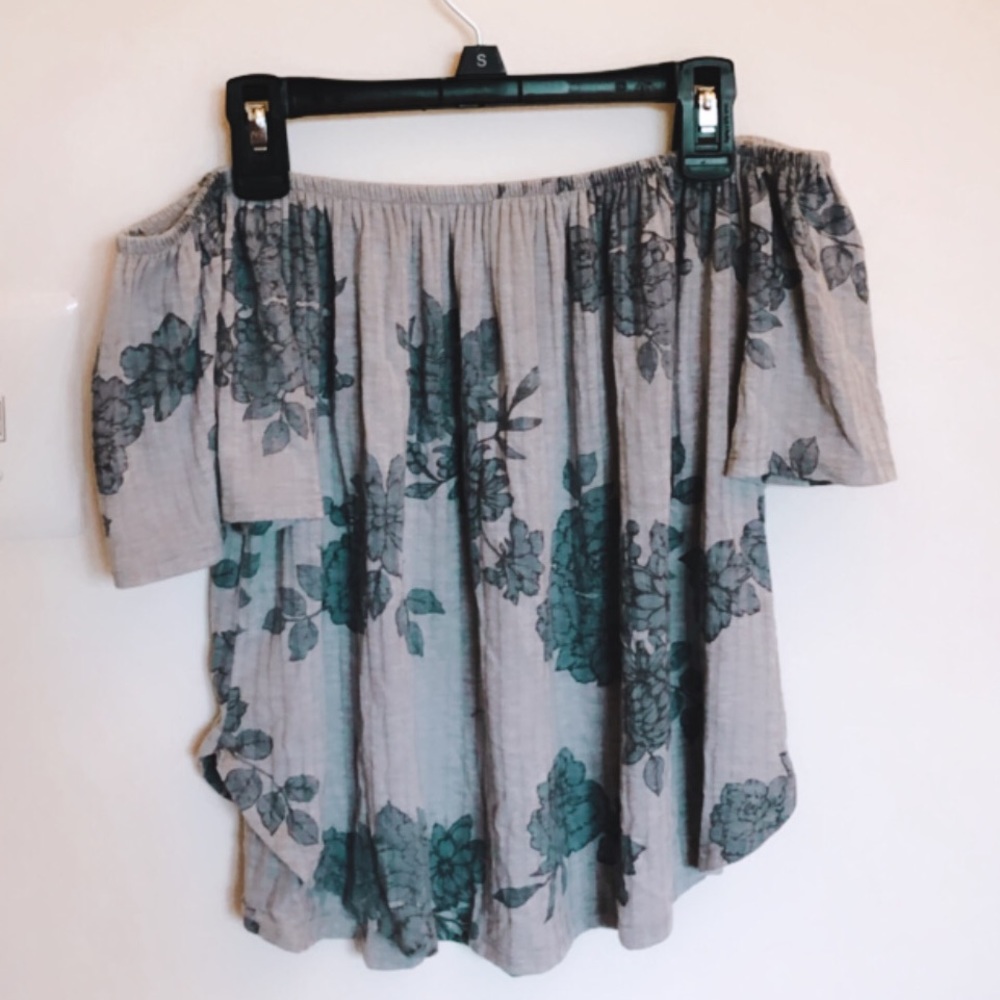 Top - Picture 2 of 4